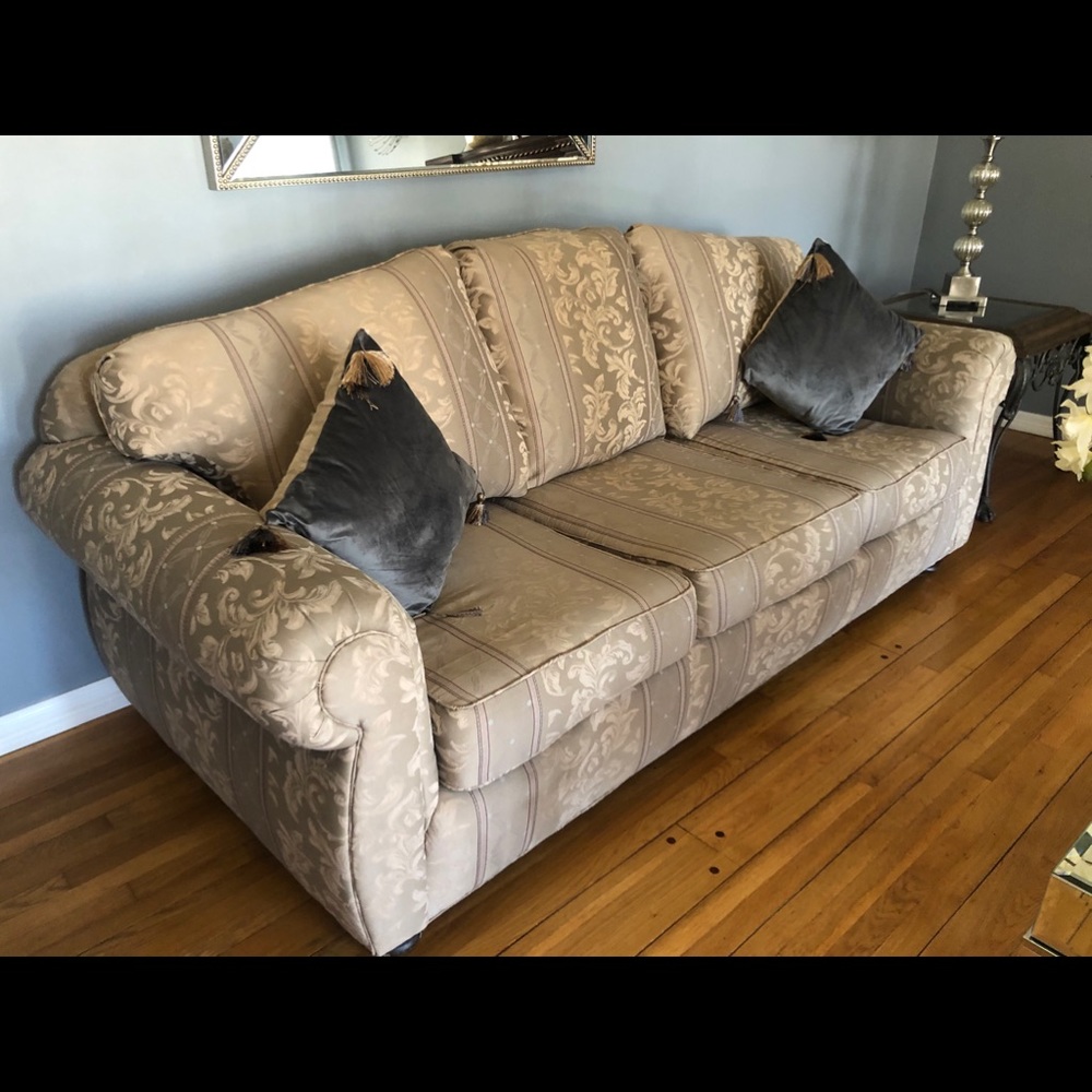 Three-piece living room sofas